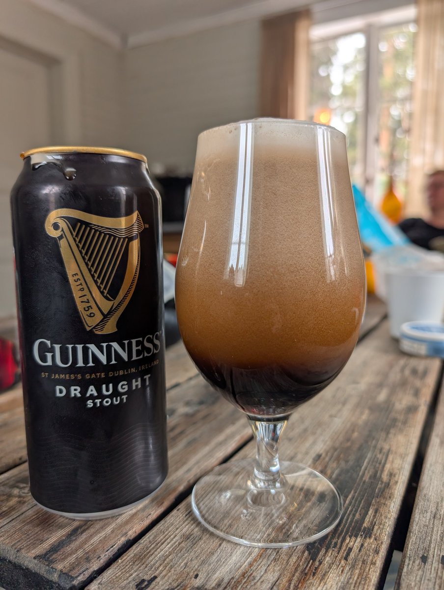 Ettstyckevarsting tweet media