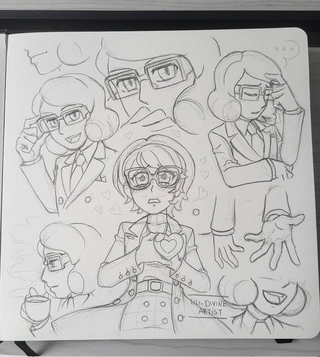 LiliDivine_arts's tweet photo. A little bit of paper drawing and I'm loving Professor Layton at the moment, especially Desmond, hehe, it's cringe but I love it uwu 

#professorlayton #professorlaytonoc #desmond #desmondsycamore #myoc #ocxcanon #sycamore #fanart #myartwork https://t.co/lsGsPKOD8Z