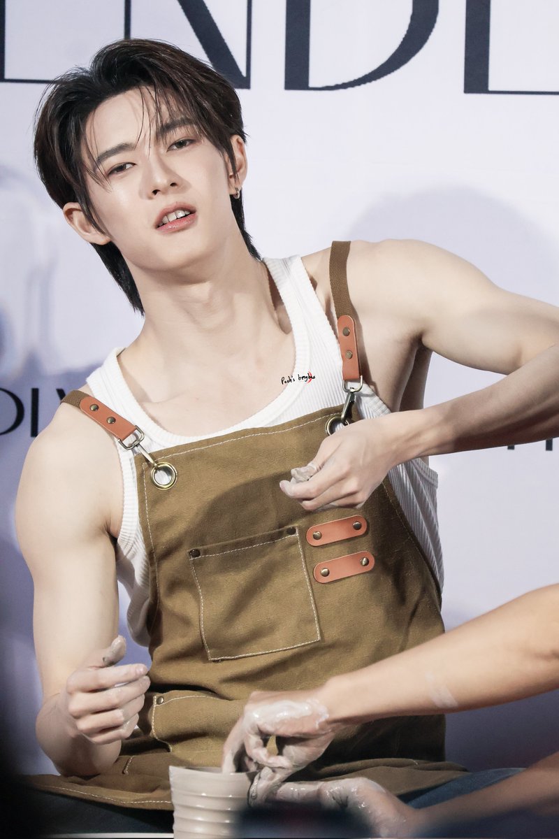 bmybae🌙 tweet media