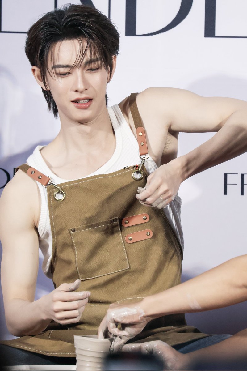 bmybae🌙 tweet media