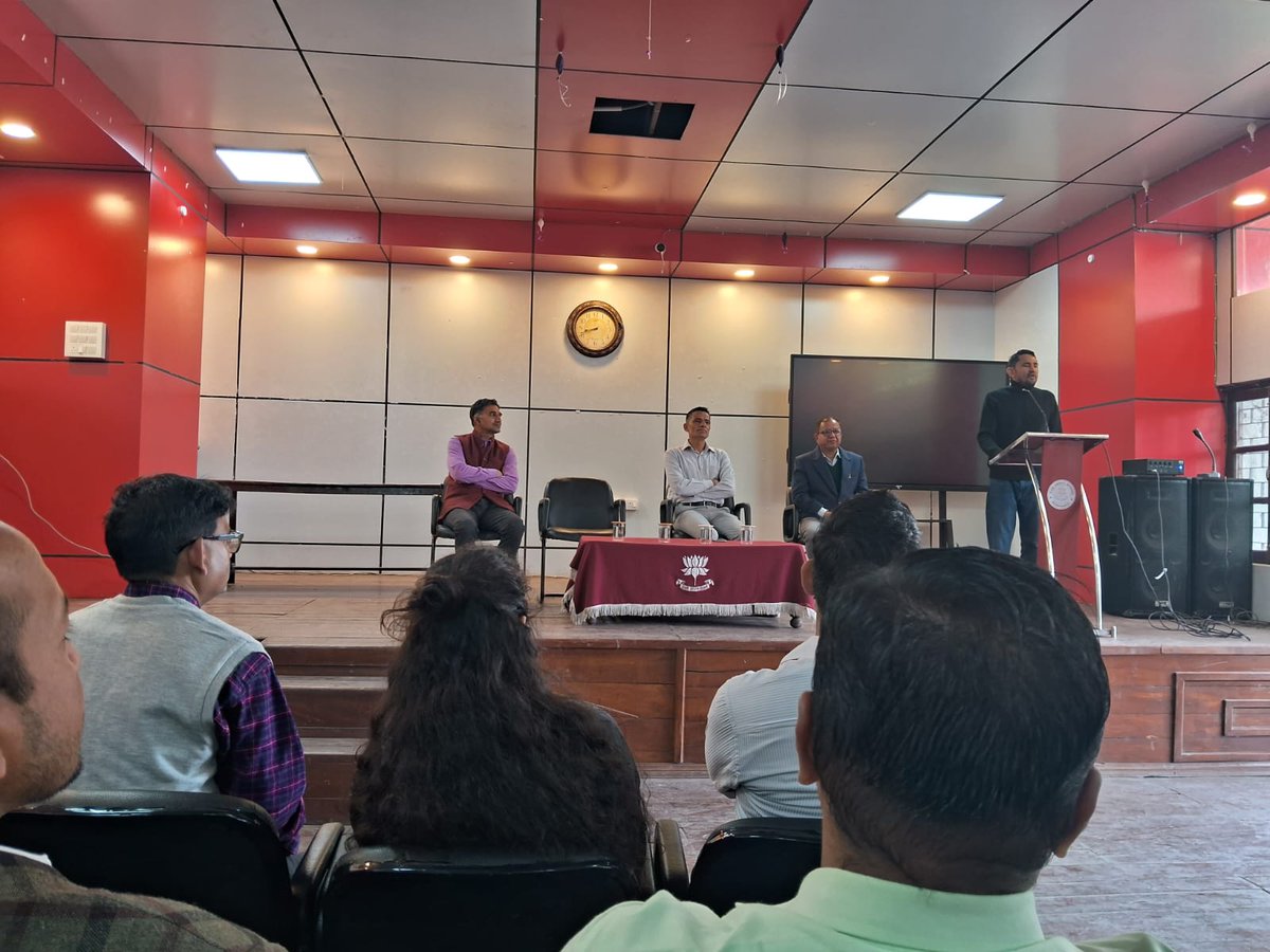 Sh. Devendra Ahlawat Joint DG foreign trade ( Indian trade service) interacted with students focussing India's trade negotiations, free trade agreements ,Role of WTO,cartelisation and dumping of goods, most favoured nation clause etc.The students made the sessions so enriching.