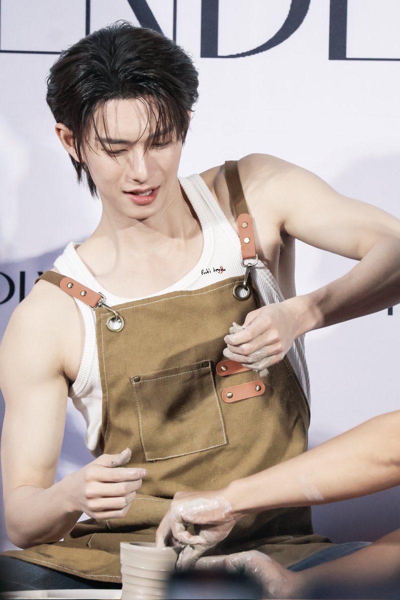 bmybae🌙 tweet media