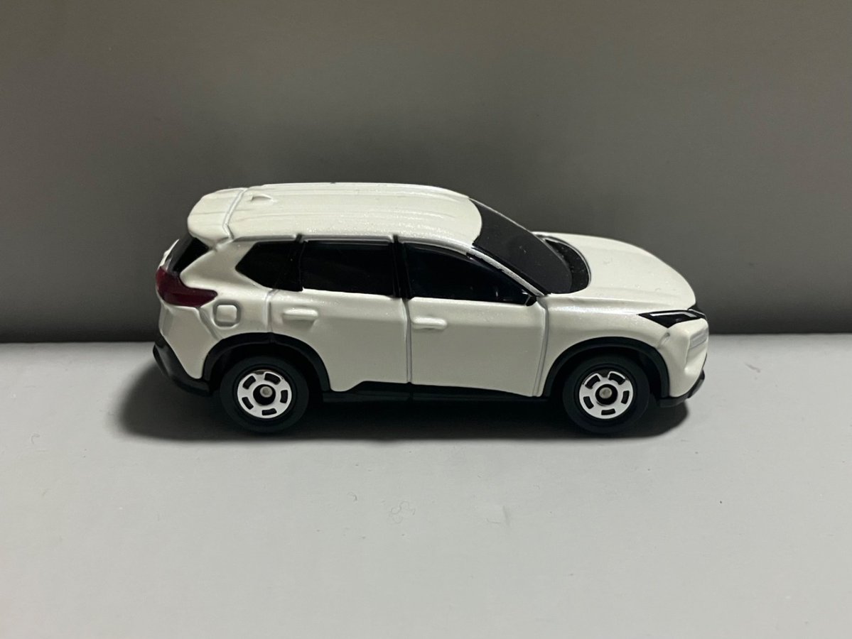 medacars660's tweet image. エクストレイル 初回
シンプルな白
最近街中で見る機会増えてきた気がする
テールランプクリアパーツで出来てて良き