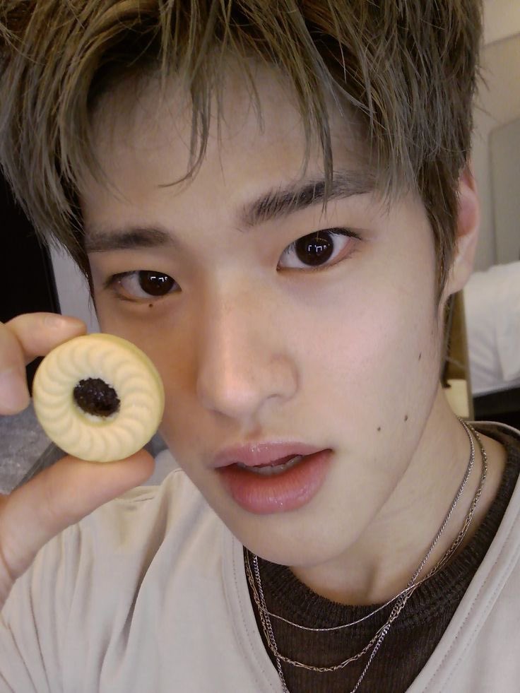 ละเมอ tweet media