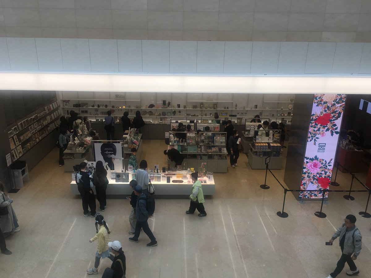 루리루아 tweet media