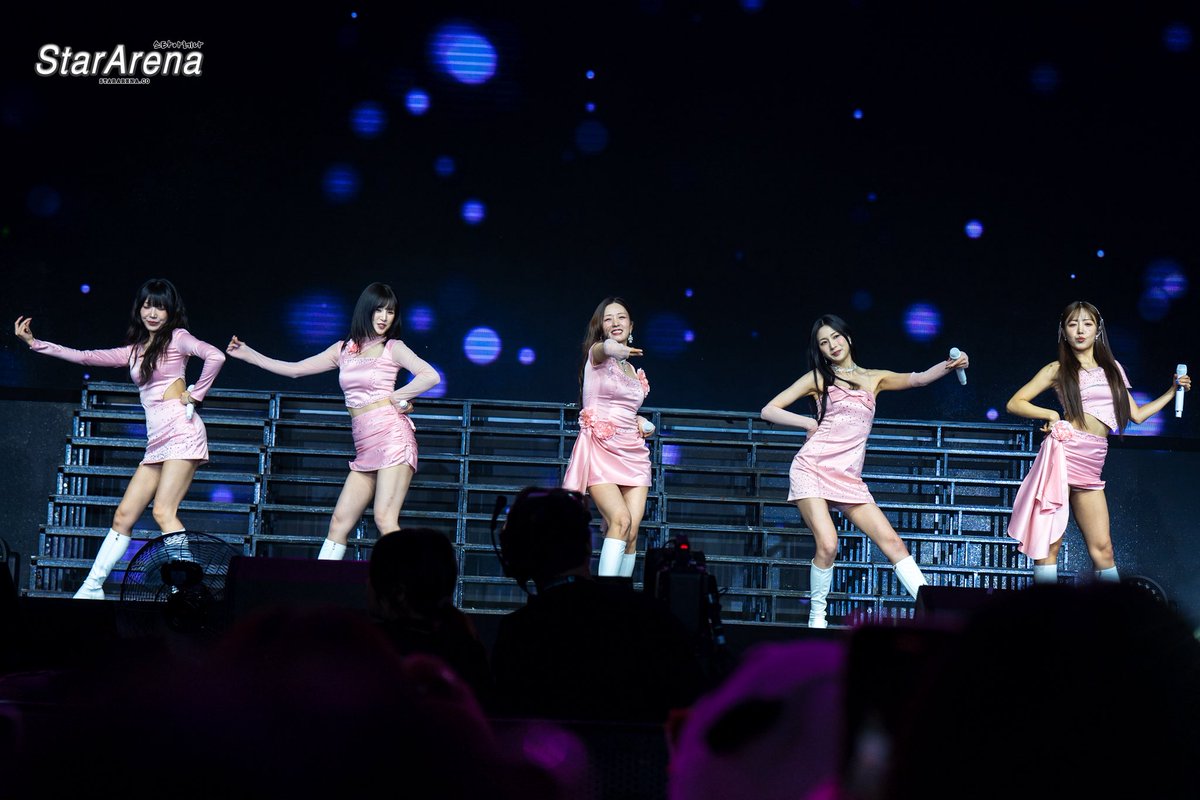 StarArena (스타아레나) tweet media