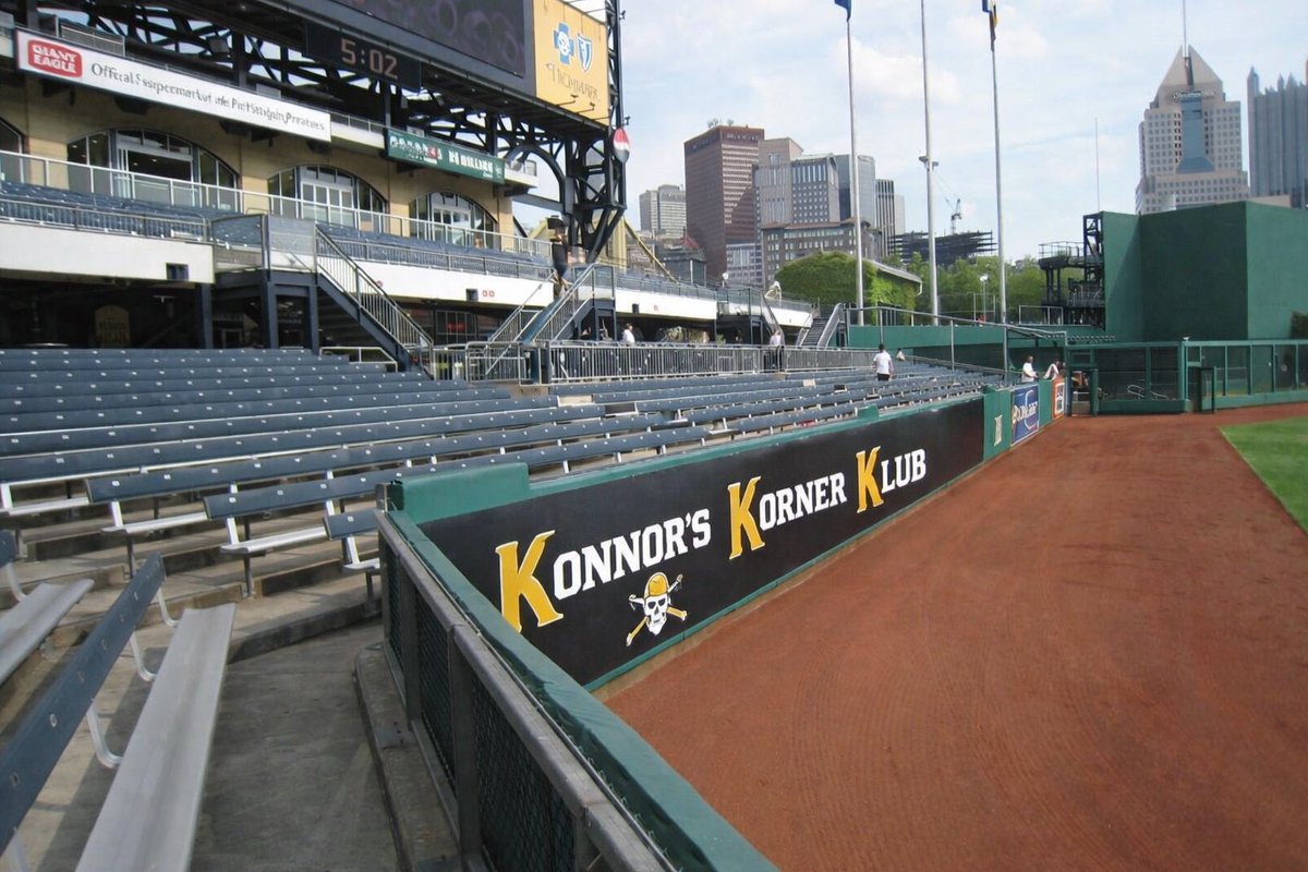 adambomb286 tweet media