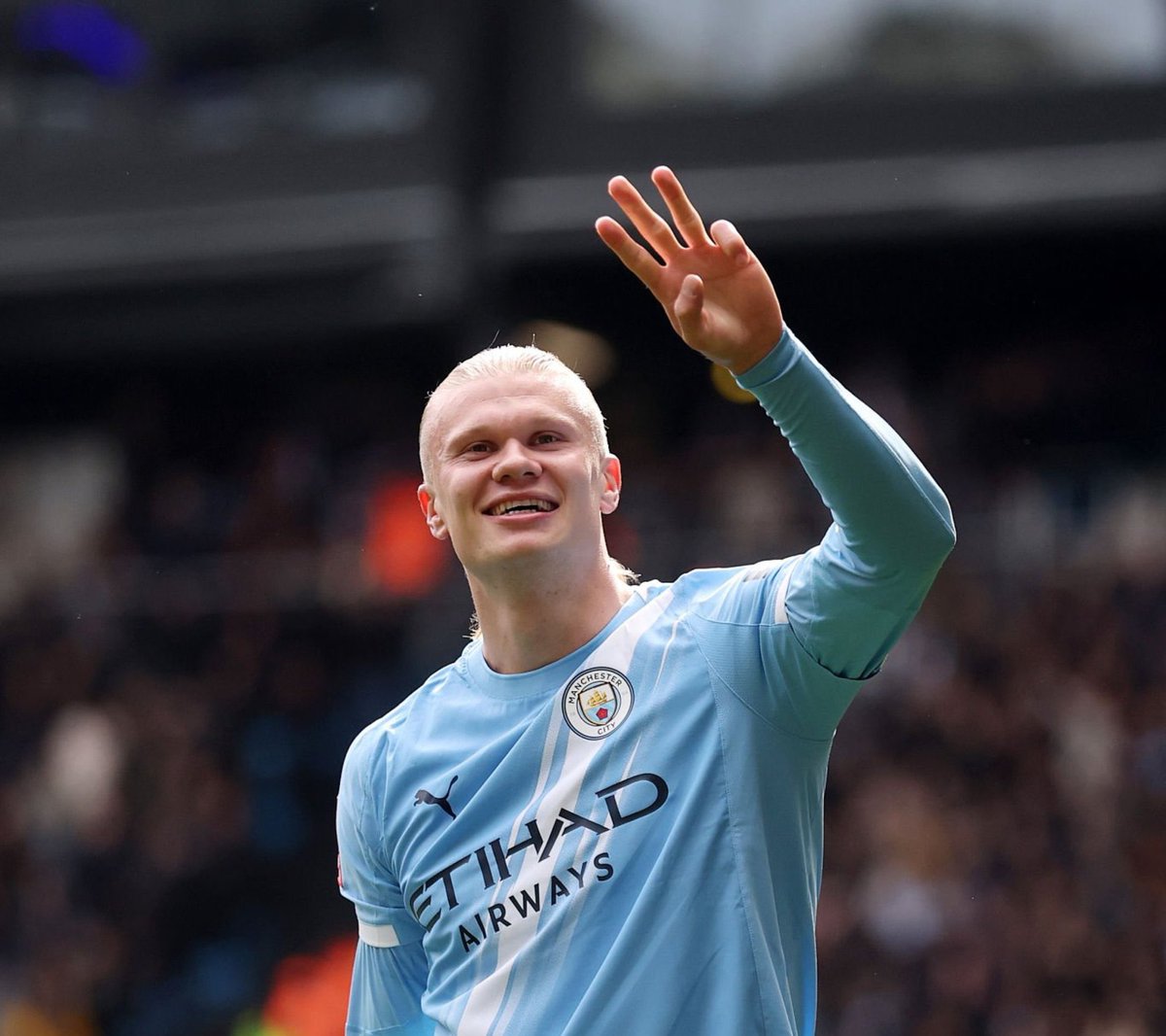 عمرو tweet media