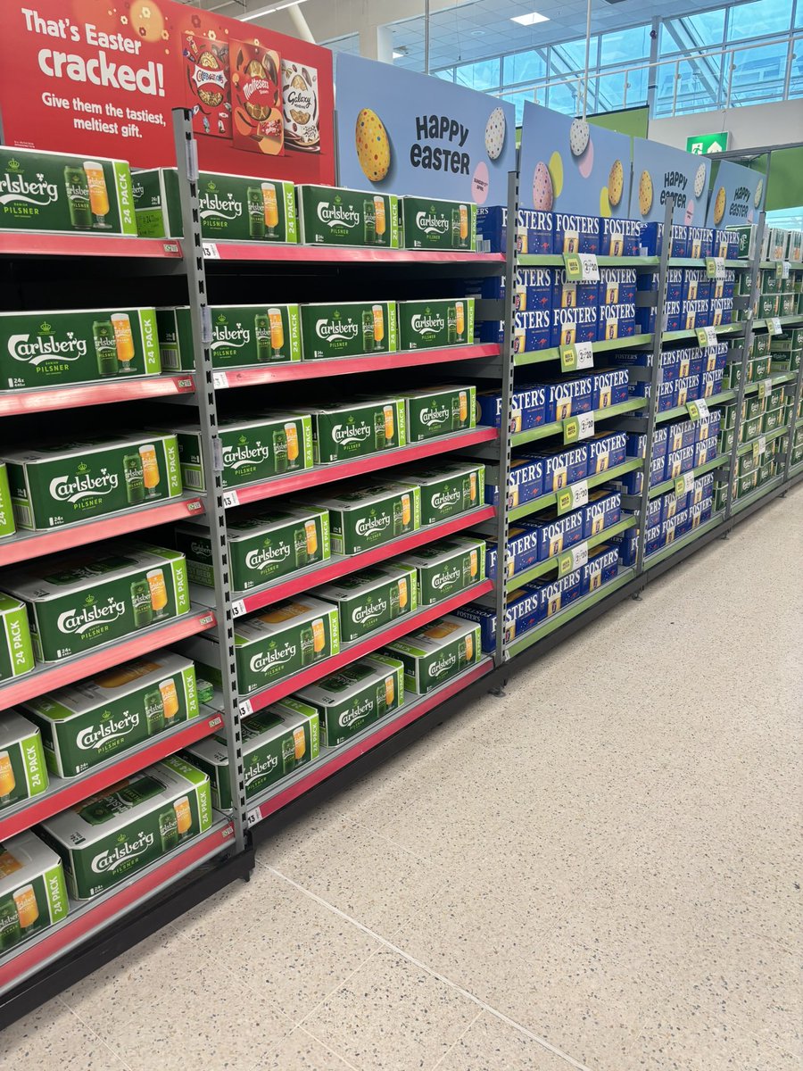 ThatTallLad1's tweet photo. If Liverpool FC were a beer aisle https://t.co/5WM07qkpVK