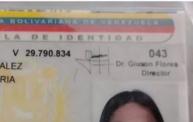Otro escándalo. Las cédulas de identidad que está emitiendo el Saime son de muy baja calidad y pueden elaborarse con  cualquier impresora. El nuevo director del Saime, Hendrick Perdomo, habría ordenado investigar un presunto guiso con las cédulas en el que estaría involucrado el