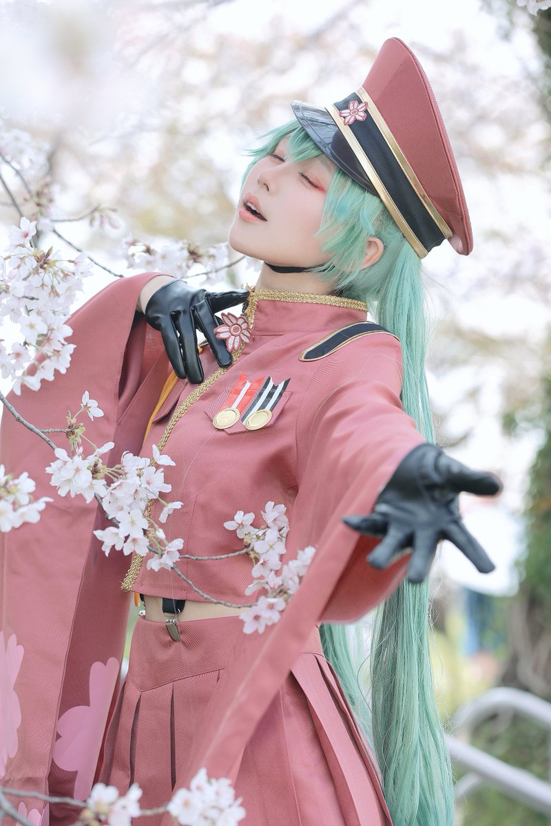 なずな tweet media