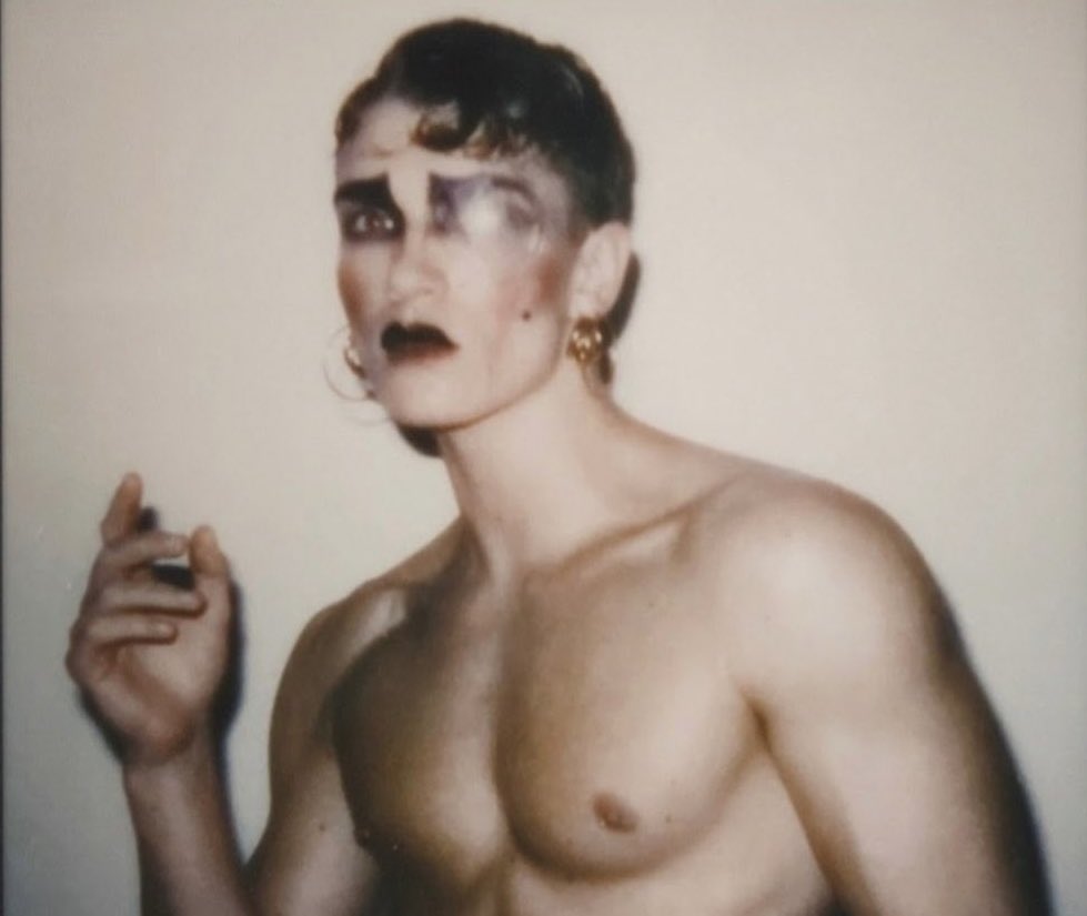 gabi | hudcons ashtray tweet media