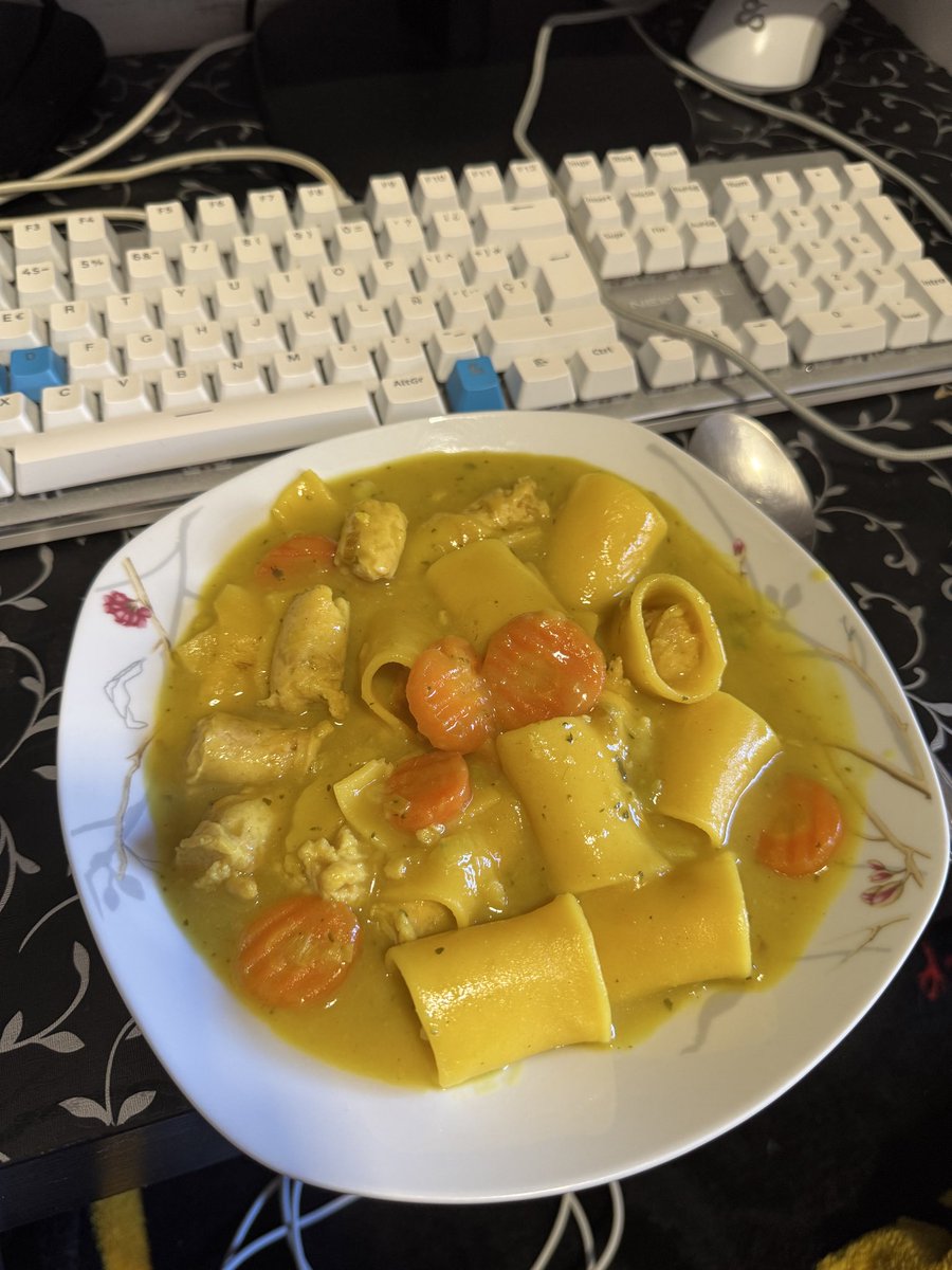 Victoria ✧˖°. tweet media