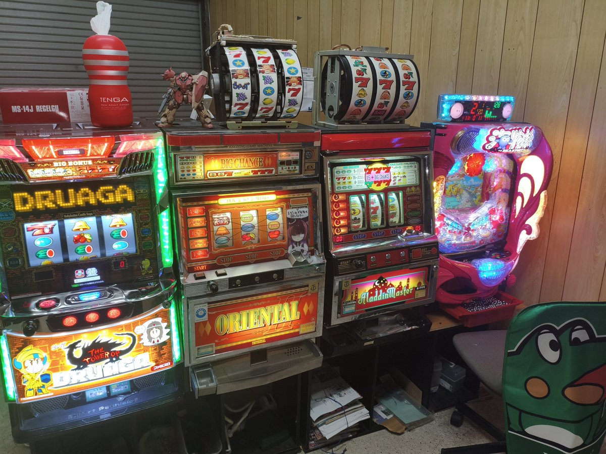 確変札 tweet media