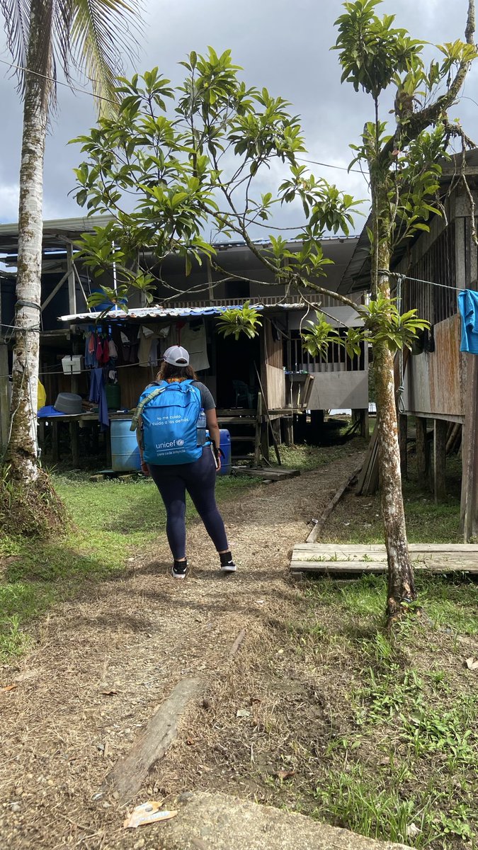 claopardo's tweet photo. Por una #ColombiaSinMinas, hoy 4 de abril alzamos la voz por quienes ya no están, por quienes viven con heridas y por los territorios que anhelan paz.Y también por quienes atraviesan cielo, tierra y mar para llegar a las comunidades más afectadas y llevar esperanza @AicmaColombia https://t.co/s3s9GcOFtZ