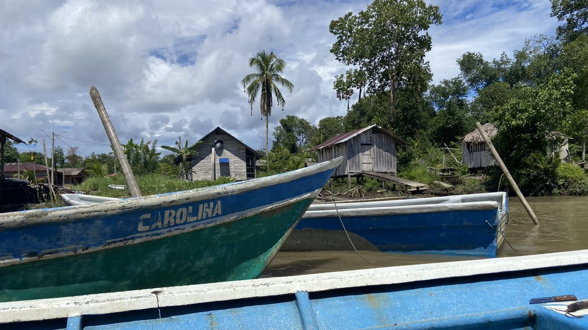 claopardo's tweet photo. Por una #ColombiaSinMinas, hoy 4 de abril alzamos la voz por quienes ya no están, por quienes viven con heridas y por los territorios que anhelan paz.Y también por quienes atraviesan cielo, tierra y mar para llegar a las comunidades más afectadas y llevar esperanza @AicmaColombia https://t.co/s3s9GcOFtZ