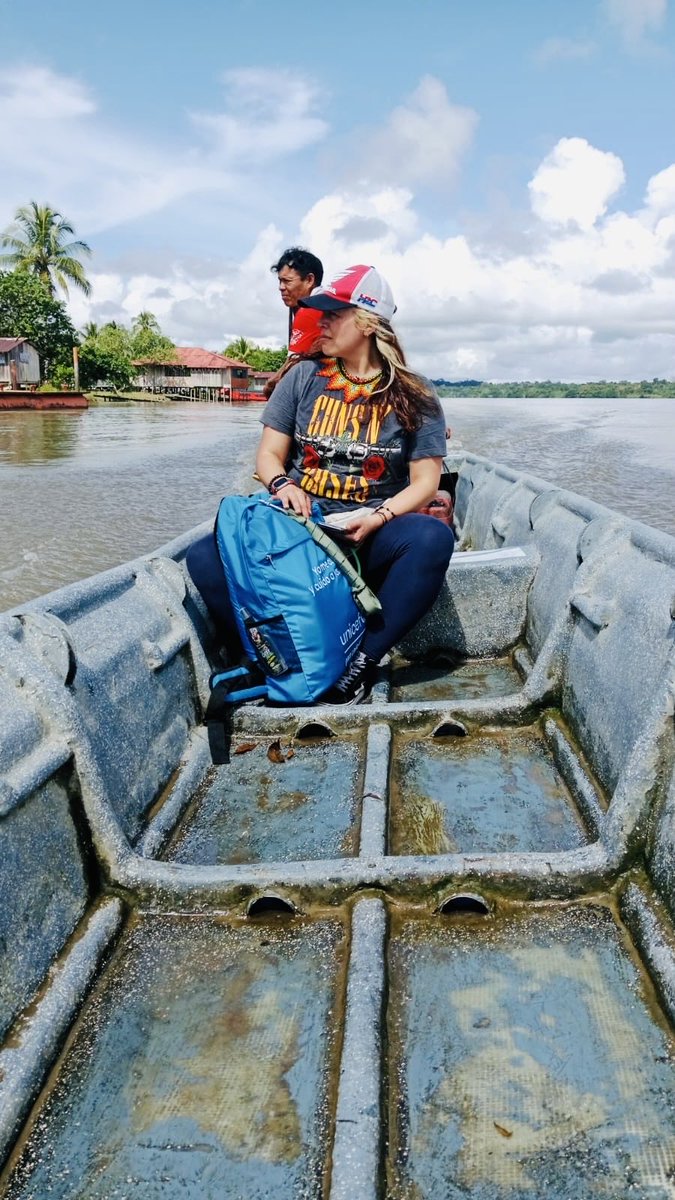 claopardo's tweet photo. Por una #ColombiaSinMinas, hoy 4 de abril alzamos la voz por quienes ya no están, por quienes viven con heridas y por los territorios que anhelan paz.Y también por quienes atraviesan cielo, tierra y mar para llegar a las comunidades más afectadas y llevar esperanza @AicmaColombia https://t.co/s3s9GcOFtZ