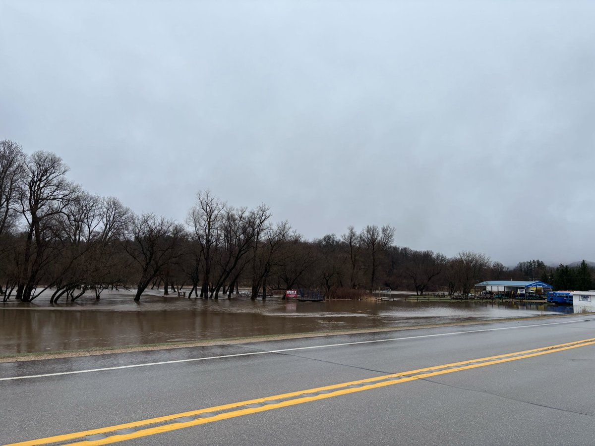 NWS La Crosse tweet media