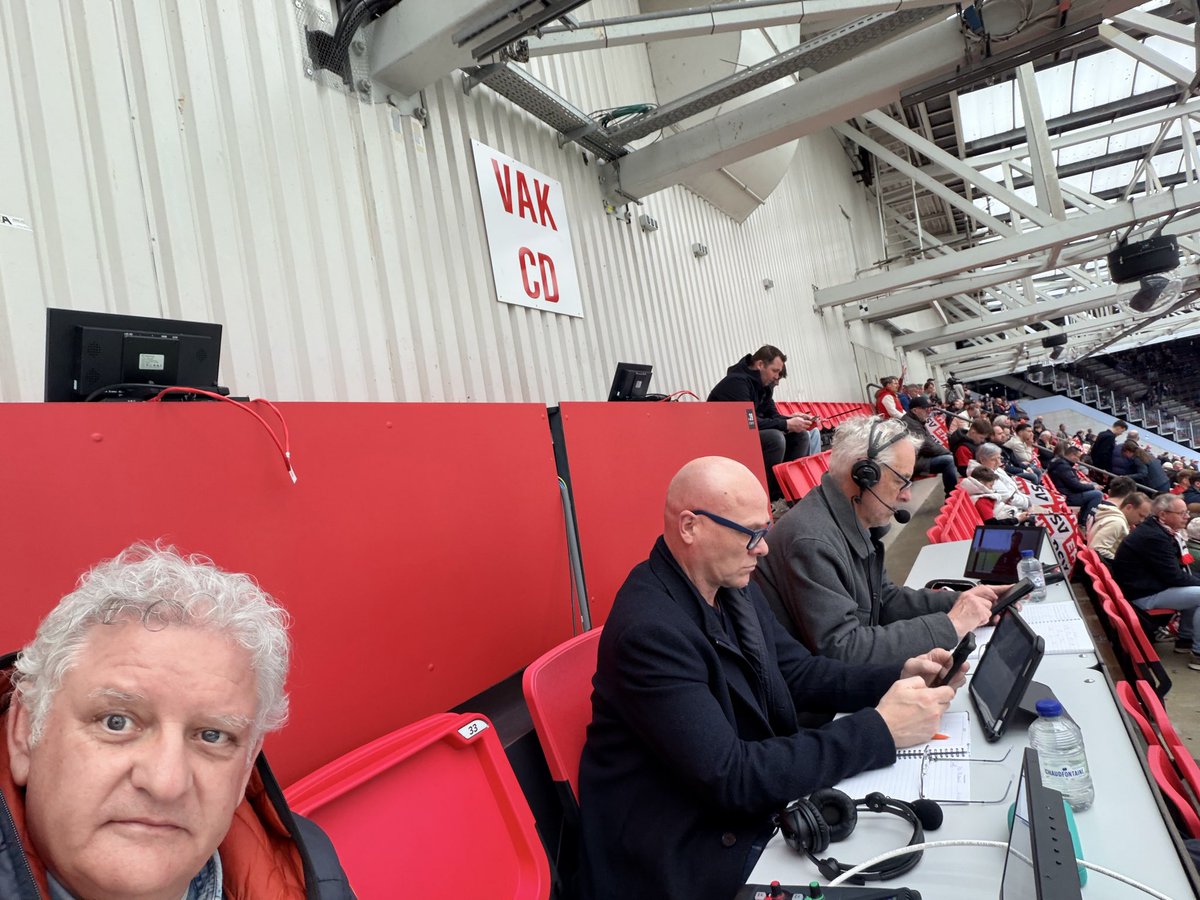 Rene van den Berg tweet media