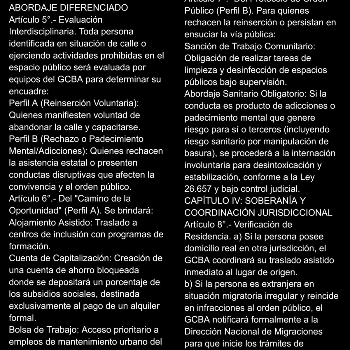 En un avion viajan 300 monos y 1 piloto... tweet media