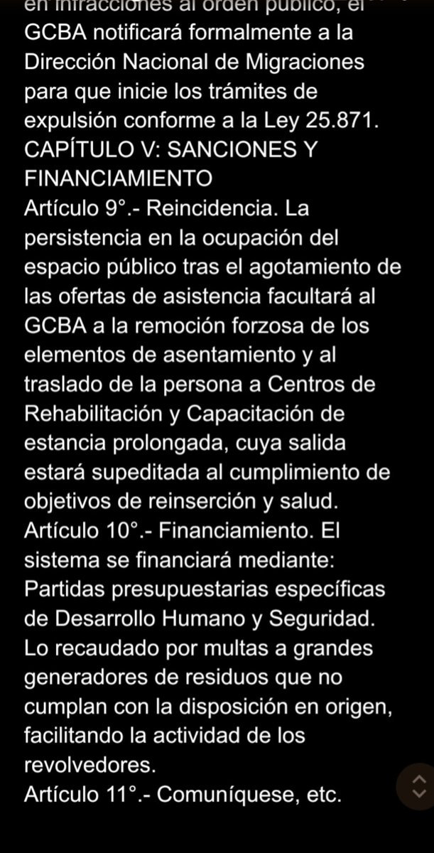 En un avion viajan 300 monos y 1 piloto... tweet media