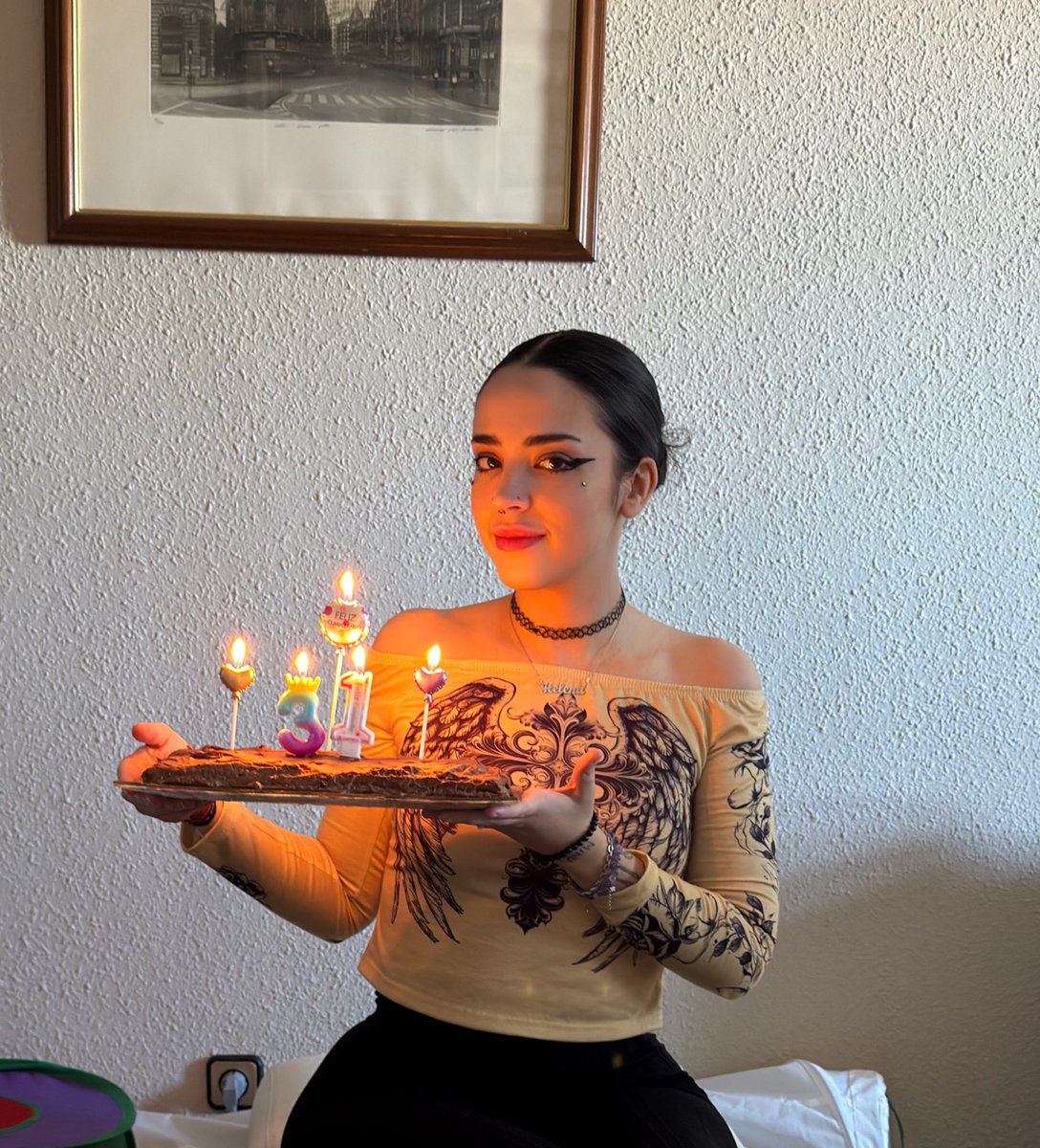 ◦•♡ helensitta ♡•◦ tweet media