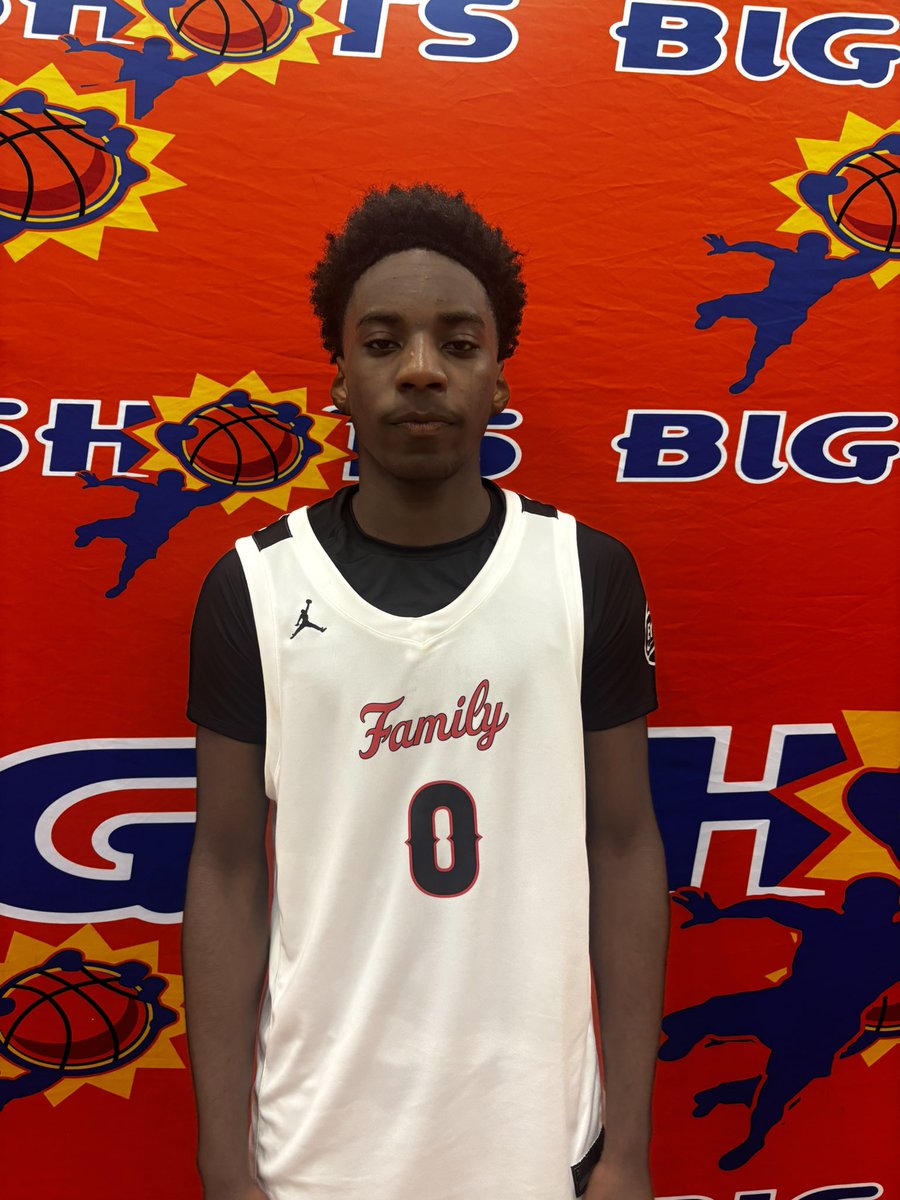 #BIGSHOTS #CharlotteShowtime 

16u SLAM 

District 5ive - 61 
0 Kyree Floyd 17 
5 Amare McClinton 15 

EA Prep Stars - 41 
5 Jazon Reynolds 17