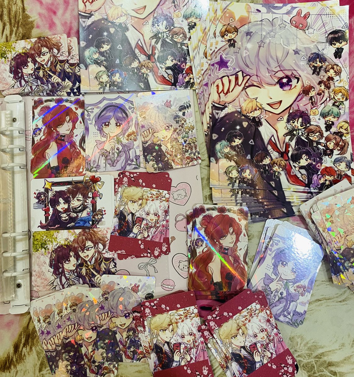 NamiashakiC's tweet photo. Pic 1: all my purchases + gifts from friends π The rest: getting ready before heading to the fes
Had such a great time meeting old friends, everyone was so sweet π€²π#colorfiesta16 https://t.co/JY8sUiEQpA