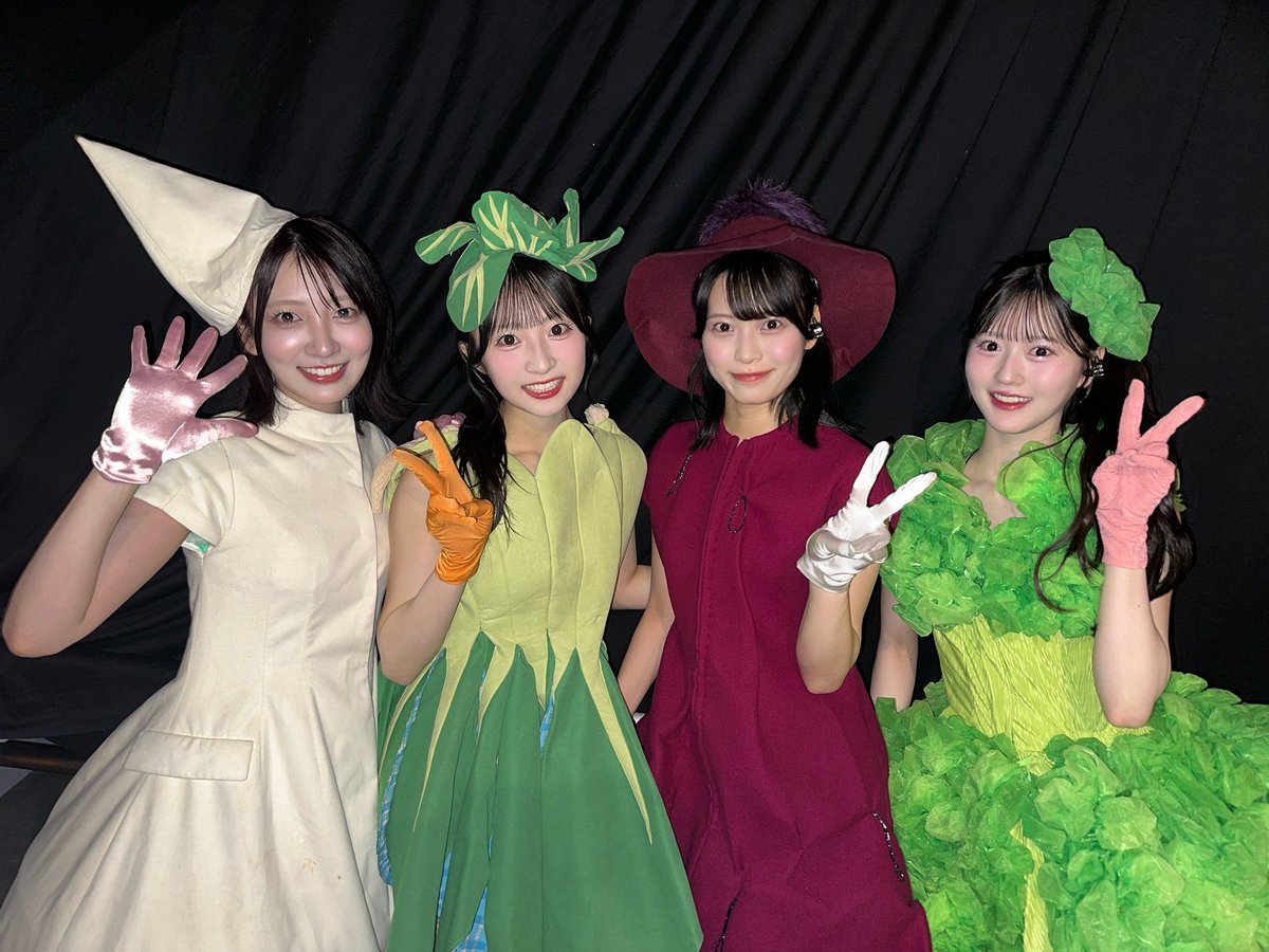yunachan_akb48's tweet photo. #AKBダメすかコン
ありがとうございました🙌🏻🌸

会場に足を運んでくださった皆さん、配信を見てくださった皆さん、今のAKBの好きなところ見つけてくれましたか〜？？

ユニットは｢1994年の雷鳴｣、そして18期で｢回遊魚のキャパシティ｣を披露させて頂きました！

明日も2公演よろしくお願いします😊 https://t.co/uMDeE12d9M