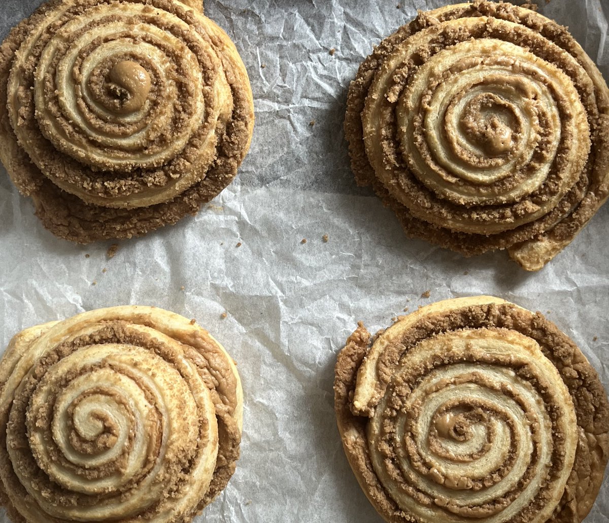 august 𖦹 tweet media