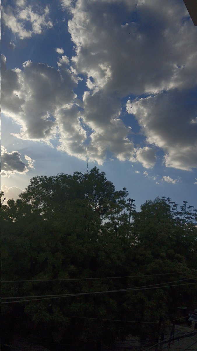 𝙀𝙨𝙝𝙖ᡣ𐭩 tweet media