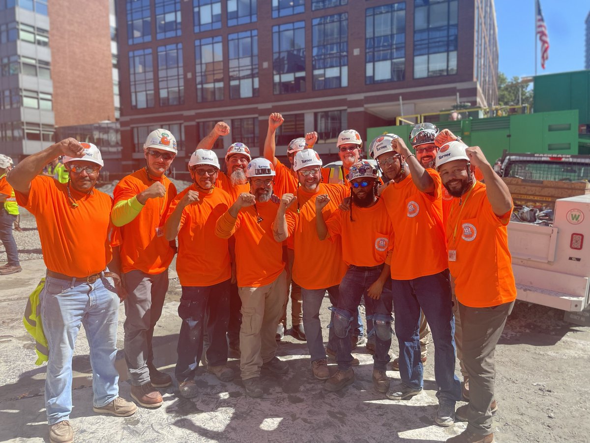 LIUNA's tweet image. We don’t talk #solidarity, we LIVE it, every shift, every damn day! It’s not just a word, it’s how #laborers do more. @LIUNANewEngland #Bluecollar #FeelThePower