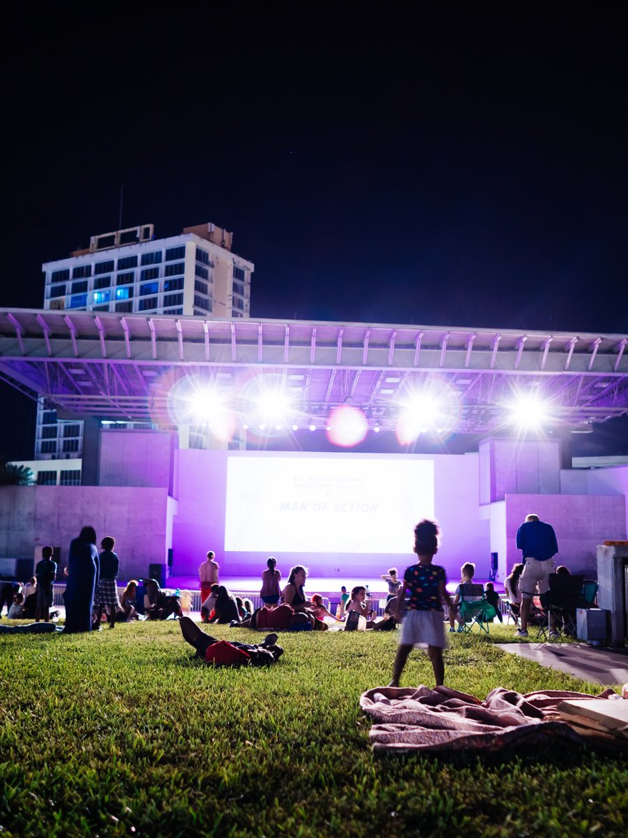 visitlauderdale's tweet image. Good vibes, green space, and a little bit of everything. 💚🎶

Spend the day at ArtsPark at Young Circle for live music, art, and laid-back hangs in the heart of Hollywood.

#broward #hollywoodflorida #hollywoodfl #livemusic #thingstodo