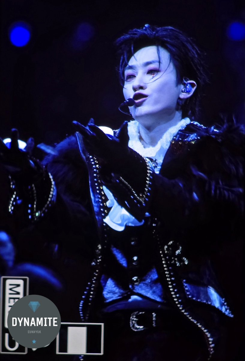 DYNAMITE💎 tweet media