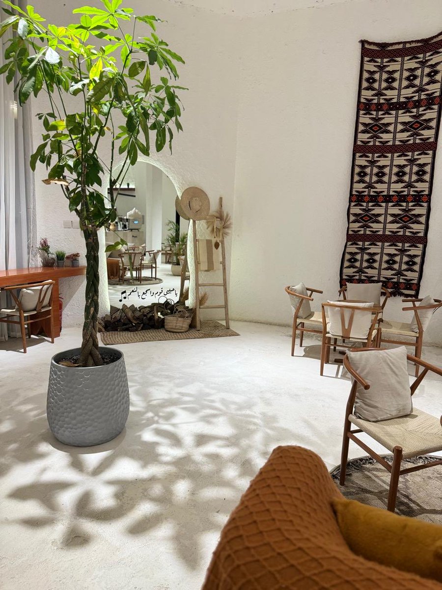 مينـاري tweet media