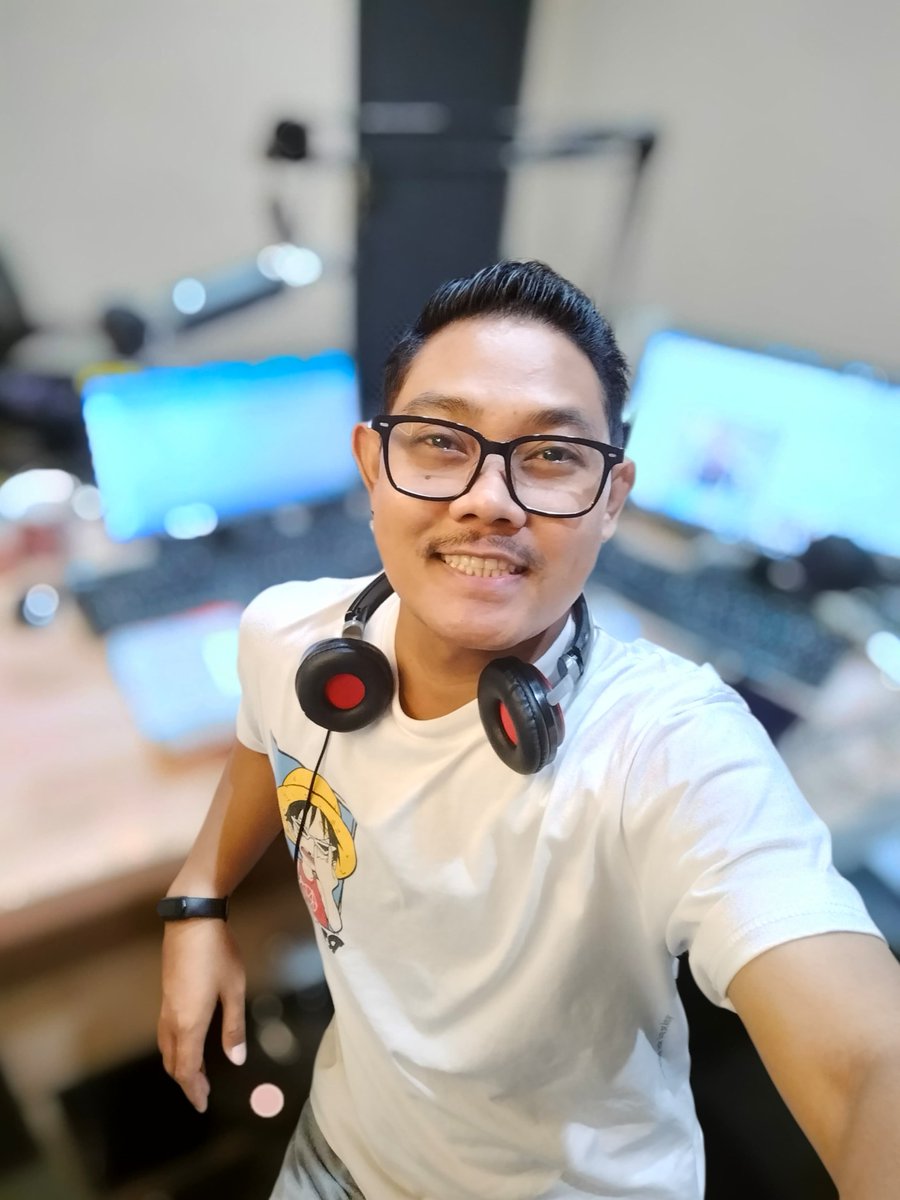 kotafm881's tweet image. Dulurrrrr!!!! pripun kabare sehat nggeh? dalu niki dikancani Irsyad nggeh! monggo pinarak #CAKNING yoiki yoooikiiiii 

#Malming