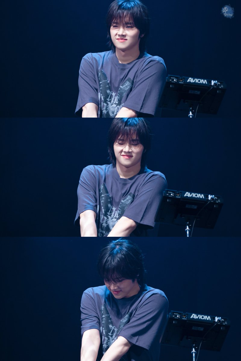 Umbrella tweet media