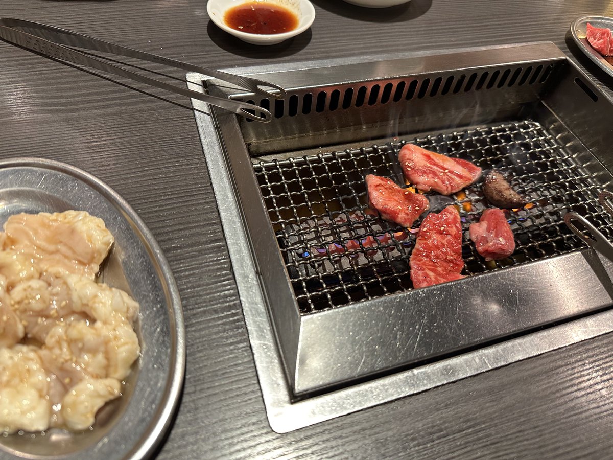 じょーかー tweet media