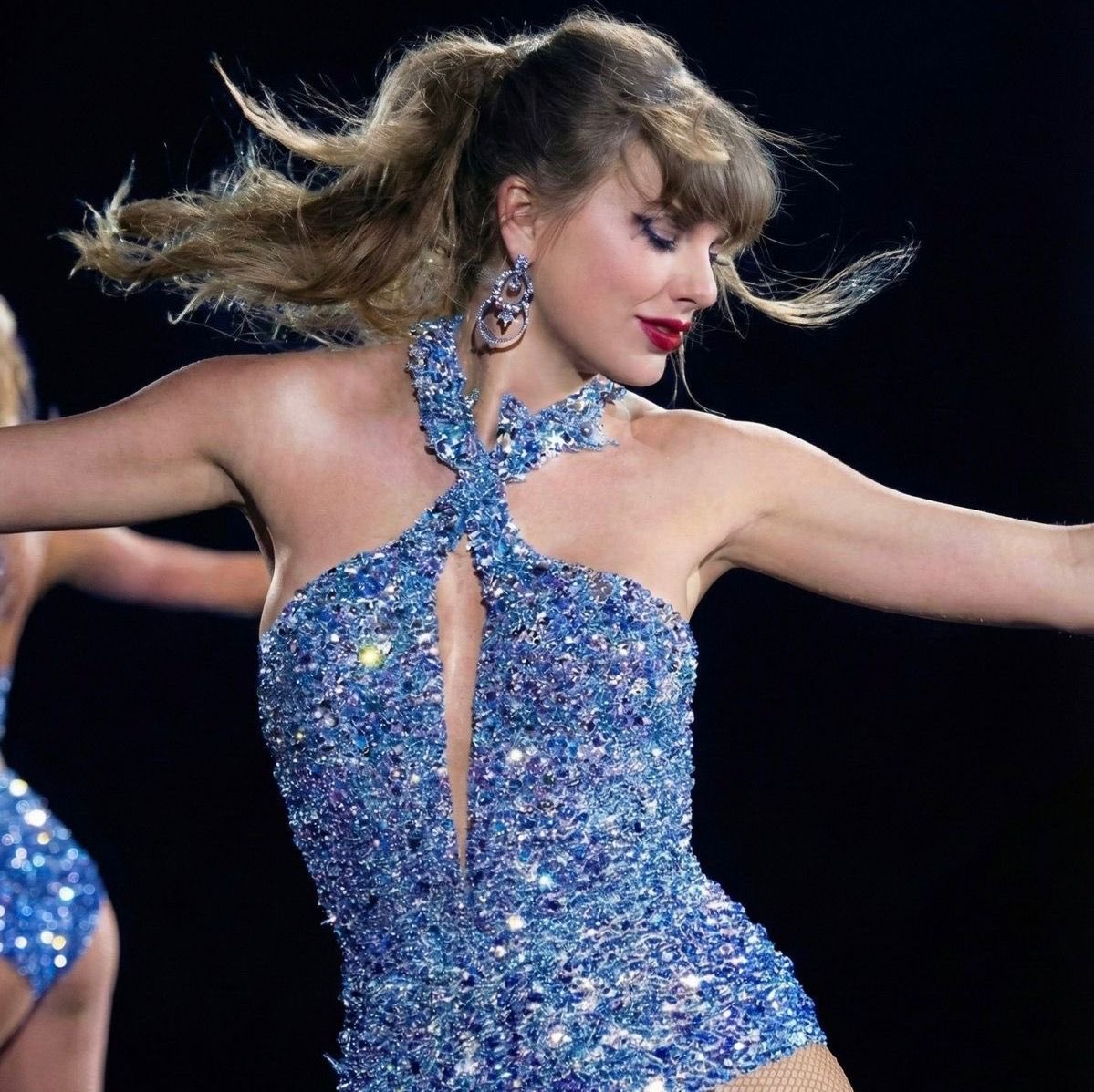 UpdateCharts tweet media