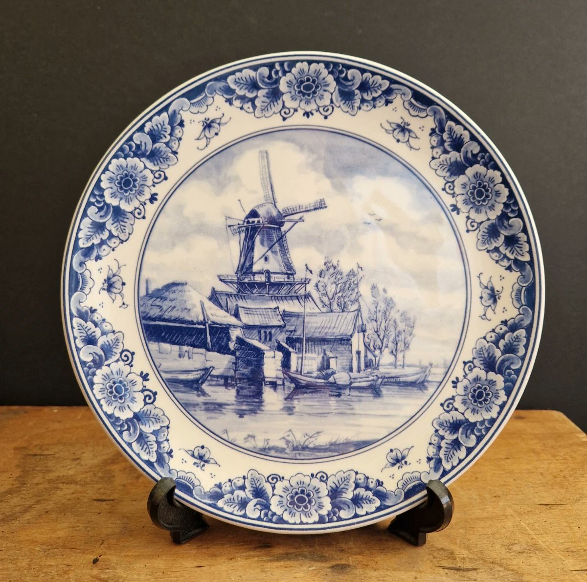 vintage_search's tweet image. Beautiful Blue Delft Pottery available for sale and open to offers 💙

Shop now at &amp;gt;&amp;gt;&amp;gt;
ebay.co.uk/usr/miss_thurs…

#VintageHome #ShopVintage