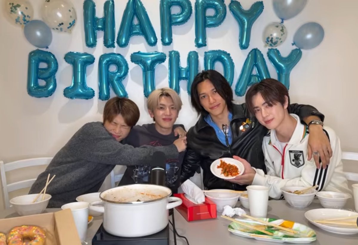 ひとみ tweet media