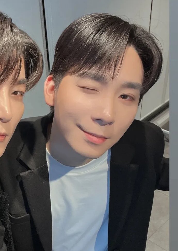 히오 ☘︎ tweet media