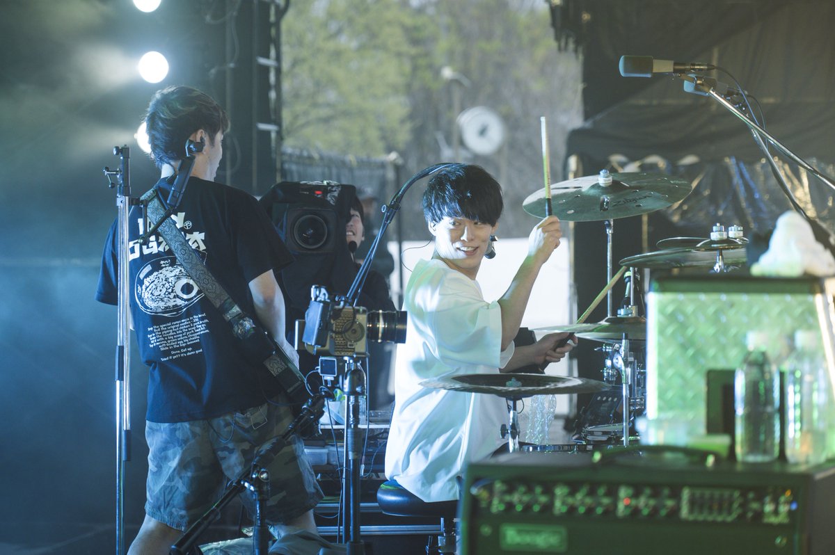 kouhei04ls's tweet photo. 豊橋総合スポーツ公園
04 Limited Sazabys
フリーライブ "HOMESICK

協力してくれた豊橋市と企業の皆様
本当にありがとうございました🙇‍♂️
お陰で良い日が作れたしファンのみんなに喜んでいただけました！！
雨の中テンション高くいてくれてみんなありがとう🥺 https://t.co/rJ07nLYipk