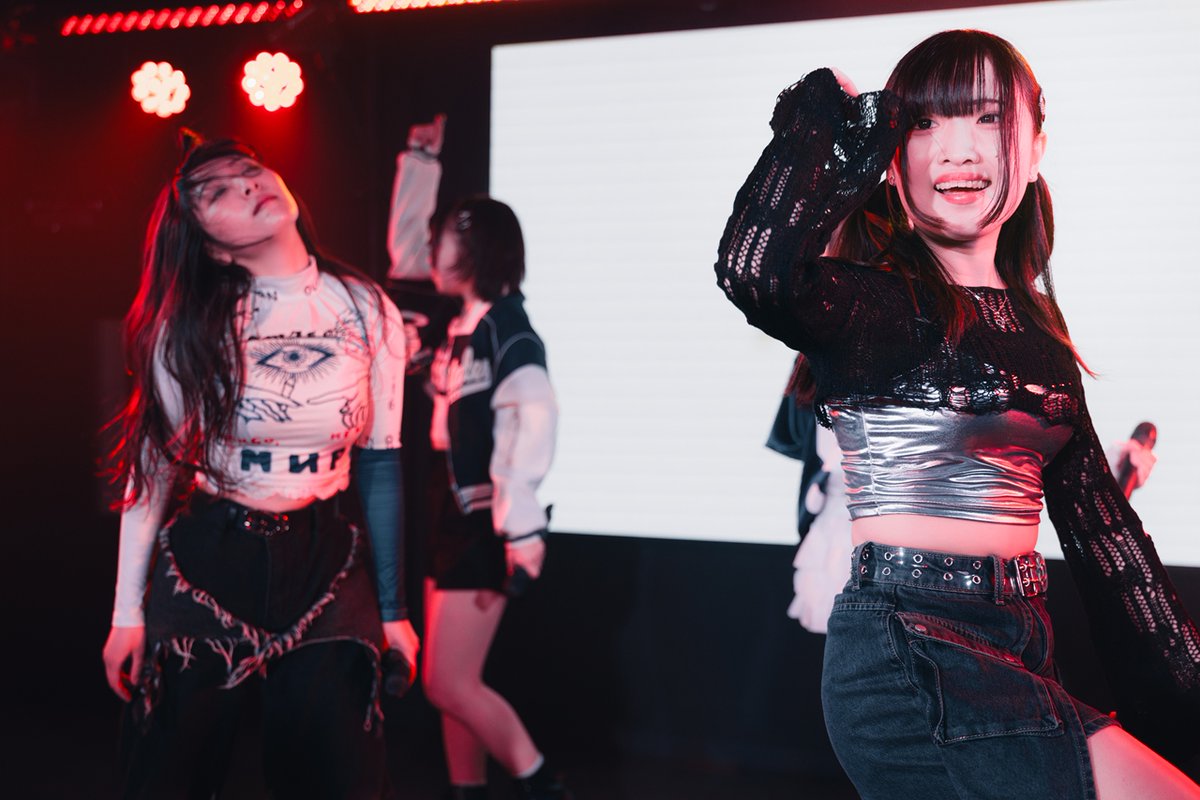 団結カメラ tweet media