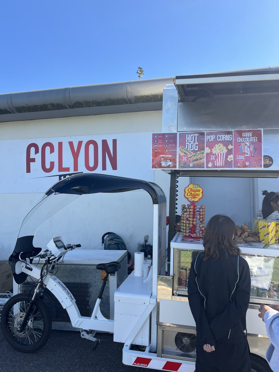 FC Lyon 🔴⚪️ tweet media