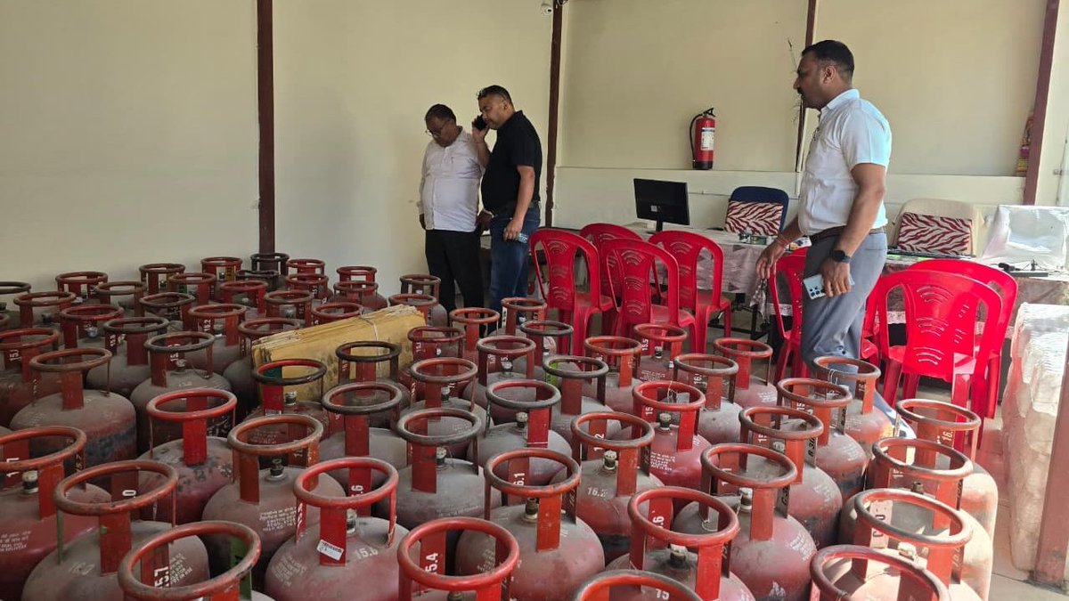 Megh Updates 🚨™ tweet media