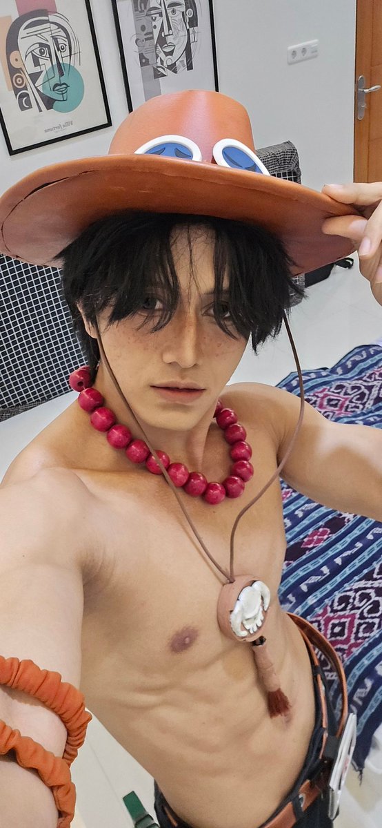 limcosfit tweet media