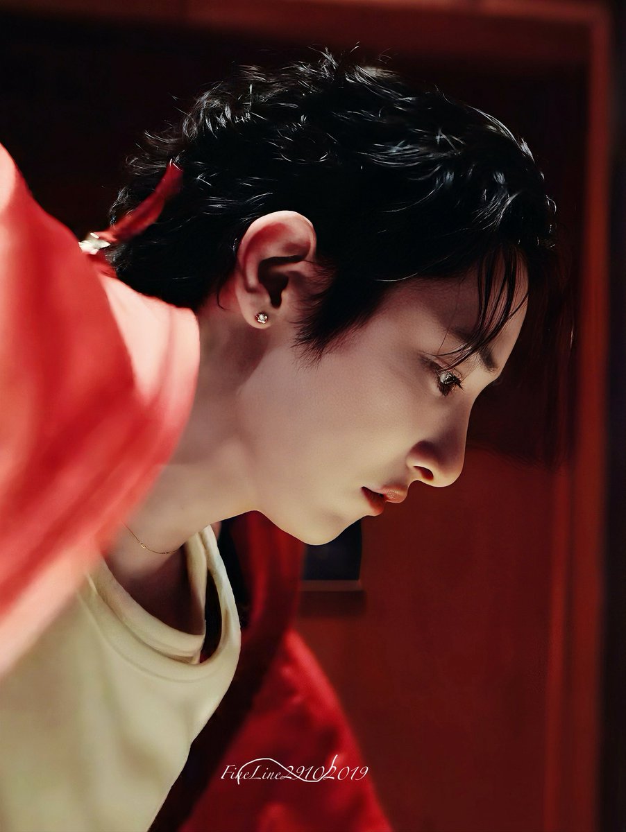 FineLine29102019 tweet media