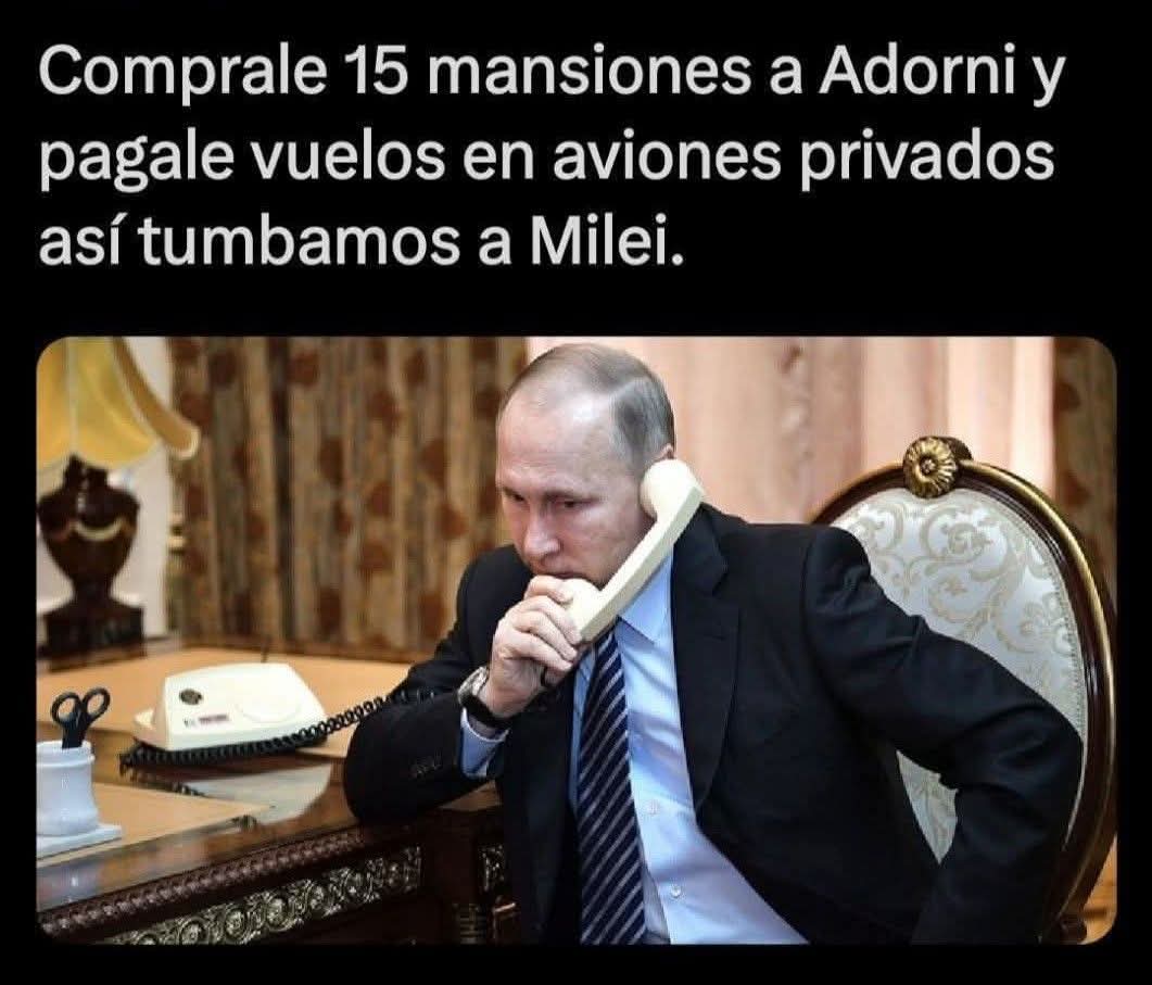 CHUSOLR's tweet photo. En el estado mental del presidente Milei.
¿que algo malo puede pasar?

@eldestapeweb https://t.co/5zibrZGXgN