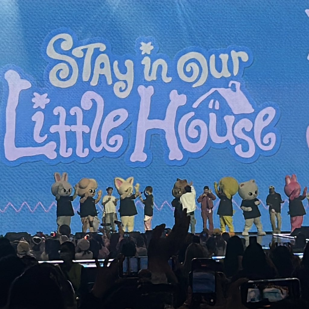 ipek🧃| saw skz tweet media